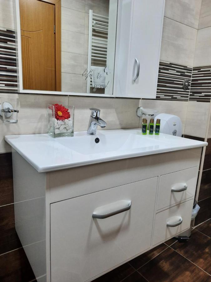 City House Bitola Bagian luar foto